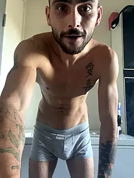 Hugo34bg online show from October 26, 2025, 1:11 pm