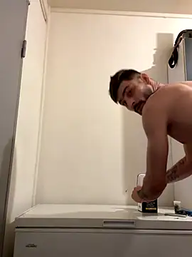 Hugo34bg online show from January 6, 2026, 3:43 am