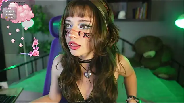 Miyuki wolf online show from October 31, 2025, 9:22 pm