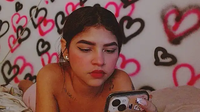 Snapshot of kityy_playful chatting on October 25, 2025, 7:58 pm kityy playful online show from October 25, 2025, 7:58 pm