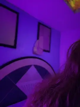 LoganPeny online show from December 3, 2025, 6:36 am