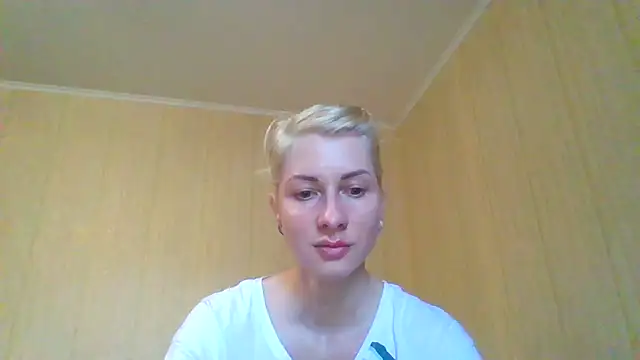 Snapshot of _Black-Panther_ chatting on June 11, 2026, 4:04 pm Black-Panther online show from June 11, 2026, 4:04 pm