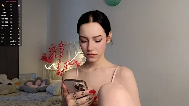 glamourr online show from April 3, 2026, 10:11 am