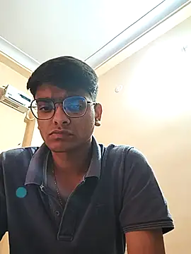 Snapshot of sutfvkii chatting on February 27, 2026, 6:30 pm sutfvkii online show from February 27, 2026, 6:30 pm