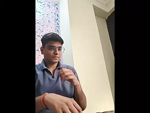 Snapshot of sutfvkii chatting on October 26, 2025, 10:26 am sutfvkii online show from October 26, 2025, 10:26 am