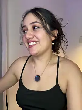 Snapshot of Isa_1207 chatting on February 12, 2026, 2:44 am Isa 1207 online show from February 12, 2026, 2:44 am