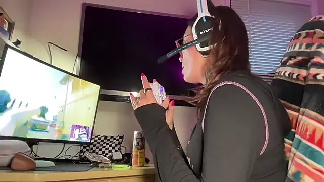 SpaceCowWhore online show from September 9, 2025, 11:25 pm