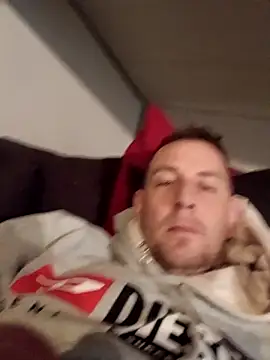 Snapshot of dav74girls chatting on March 28, 2026, 10:33 pm dav74girls online show from March 28, 2026, 10:33 pm