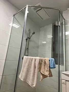 aa520uv online show from January 10, 2026, 1:39 pm