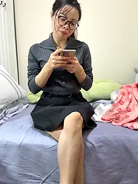 aa520uv online show from November 17, 2025, 12:31 pm