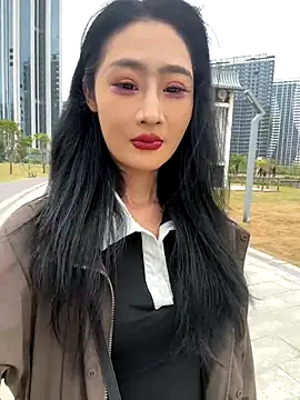 linger-23 online show from October 28, 2025, 4:57 am