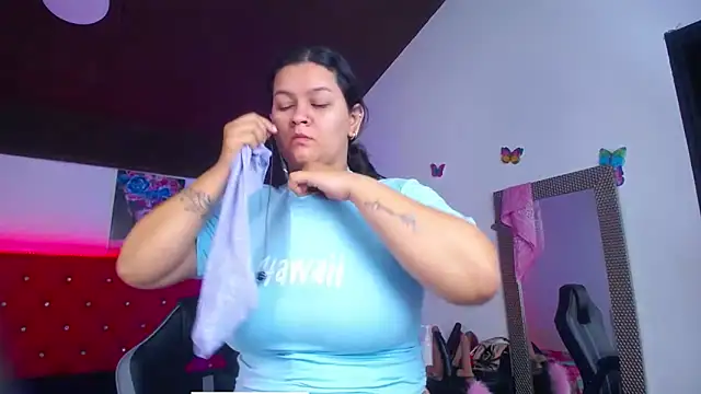 kriss sweetboobs10 online show from November 26, 2025, 12:05 pm