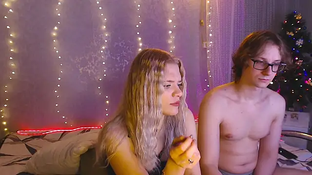 Your Horny Friends online show from January 11, 2026, 6:48 pm