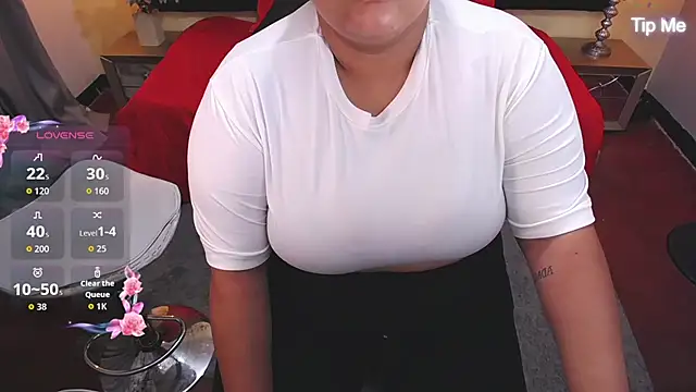 ailyn maury online show from September 20, 2025, 1:43 am