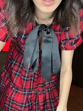 TwinTemptations online show from November 13, 2025, 6:45 pm