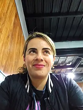 Snapshot of Sairy_ chatting on February 19, 2026, 11:56 pm Sairy online show from February 19, 2026, 11:56 pm