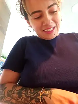 Sairy  online show from November 18, 2025, 6:22 pm