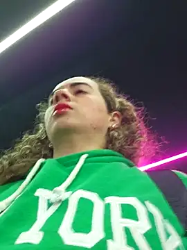 Snapshot of Sairy_ chatting on February 6, 2026, 9:33 pm Sairy online show from February 6, 2026, 9:33 pm