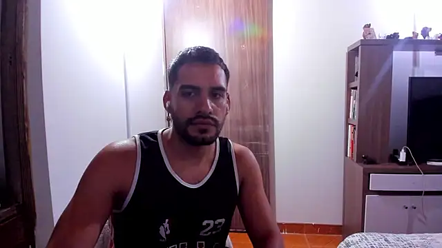 Leon  Hart  online show from March 19, 2025, 11:36 pm