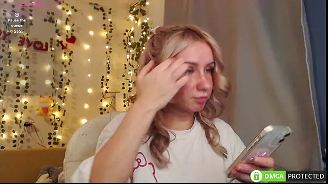 Snapshot of Mia__Kitty chatting on September 26, 2025, 6:48 pm Mia  Kitty online show from September 26, 2025, 6:48 pm