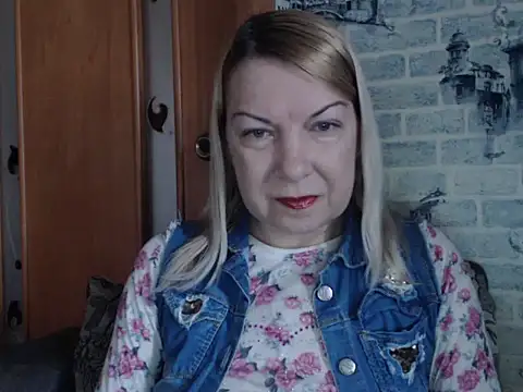 Lillia Ray online show from March 13, 2026, 8:41 am