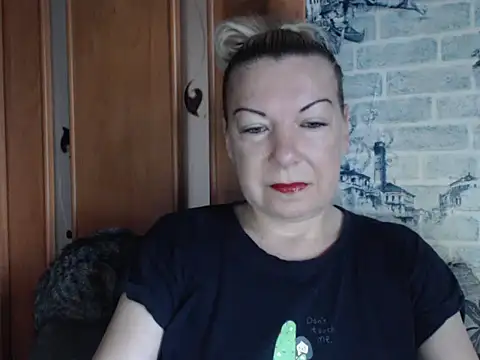 Lillia Ray online show from June 25, 2026, 6:18 am