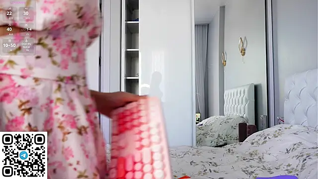 cassiemurr  online show from June 6, 2026, 8:19 am