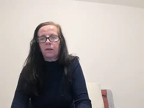 peachgoddess online show from February 10, 2026, 11:53 am