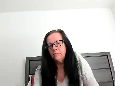 peachgoddess online show from November 22, 2025, 2:16 pm