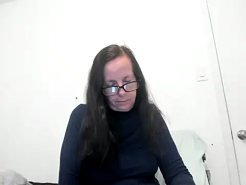 peachgoddess online show from June 15, 2026, 12:38 pm