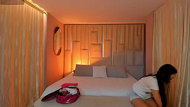 AmaliaCrus online show from March 11, 2026, 8:03 pm