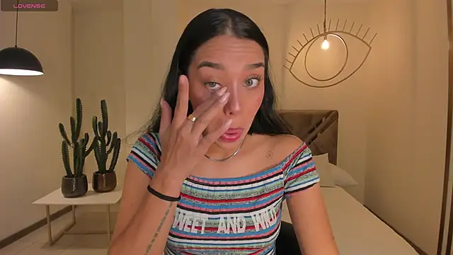 AmaliaCrus online show from October 25, 2025, 8:09 pm