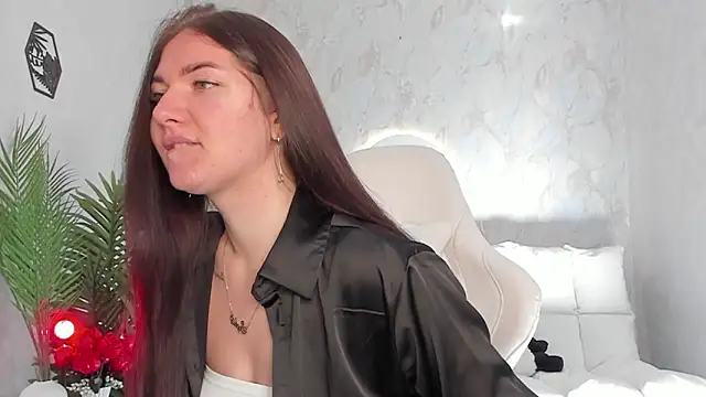 babyisperfect online show from September 15, 2025, 3:40 am