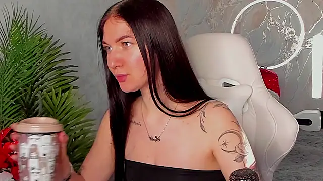 babyisperfect online show from February 3, 2026, 3:48 am