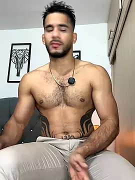 Snapshot of Maximiliano_ford chatting on November 29, 2025, 10:59 am Maximiliano ford online show from November 29, 2025, 10:59 am