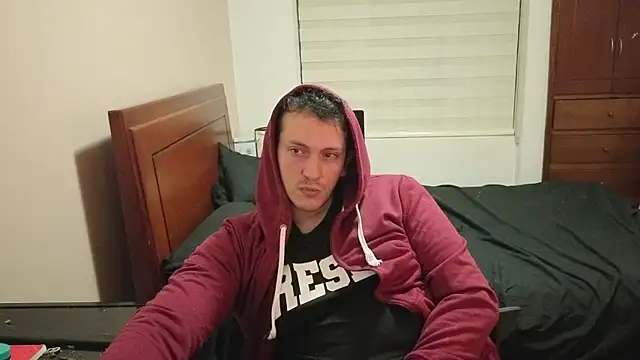 Snapshot of hardaftercum chatting on April 7, 2026, 2:13 am hardaftercum online show from April 7, 2026, 2:13 am