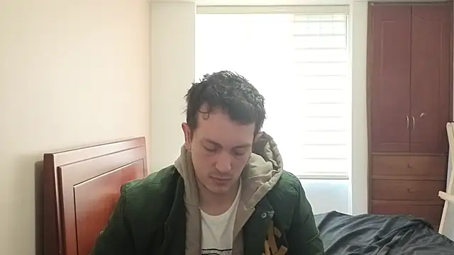 Snapshot of hardaftercum chatting on April 1, 2026, 2:58 pm hardaftercum online show from April 1, 2026, 2:58 pm