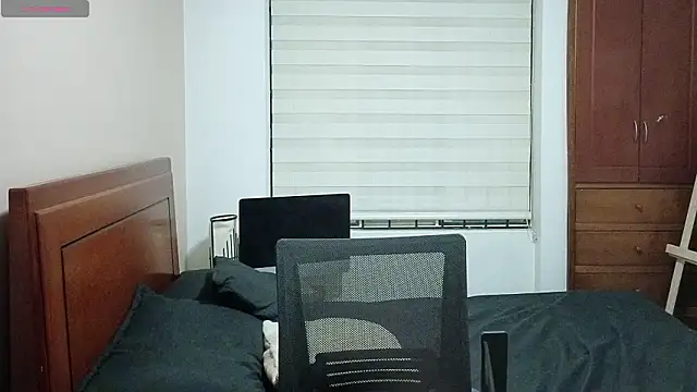 Snapshot of hardaftercum chatting on March 16, 2026, 4:09 am hardaftercum online show from March 16, 2026, 4:09 am