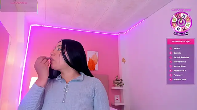 Snapshot of Molly_h0t chatting on February 2, 2026, 12:26 pm Molly h0t online show from February 2, 2026, 12:26 pm