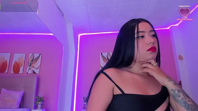 Snapshot of Molly_h0t chatting on January 19, 2026, 12:31 pm Molly h0t online show from January 19, 2026, 12:31 pm