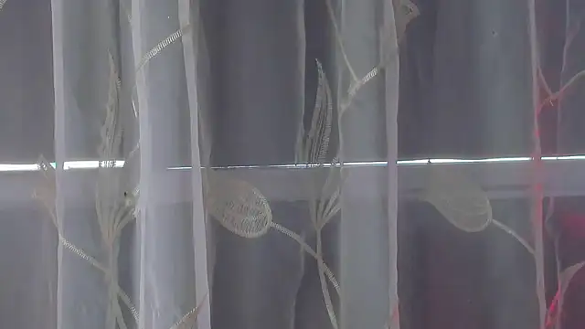 AliceStevens  online show from November 14, 2025, 2:10 pm