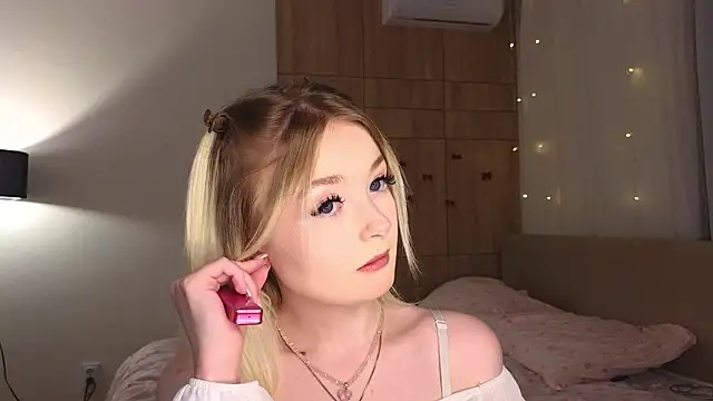 Snapshot of minigirl chatting on February 27, 2026, 4:29 pm minigirl online show from February 27, 2026, 4:29 pm