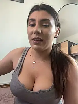 Snapshot of Natasha_Cameron22 chatting on May 24, 2026, 3:23 pm Natasha Cameron22 online show from May 24, 2026, 3:23 pm