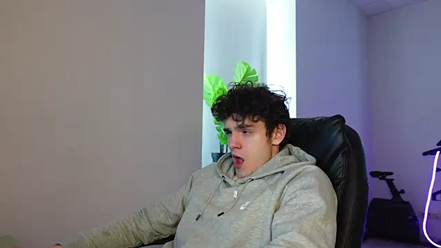 Brad Holloway online show from April 1, 2026, 1:01 pm