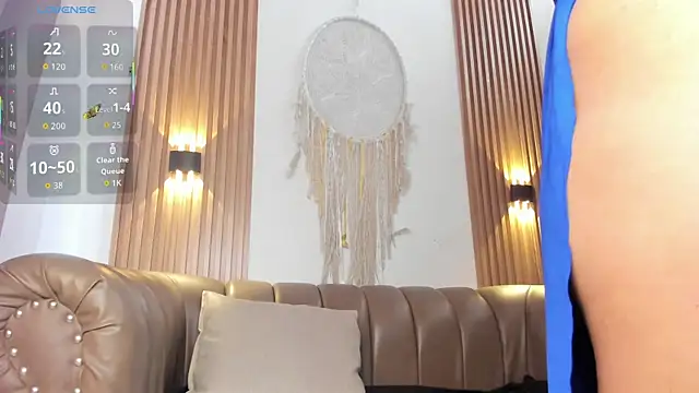 Layla arabelle online show from September 25, 2025, 8:15 pm