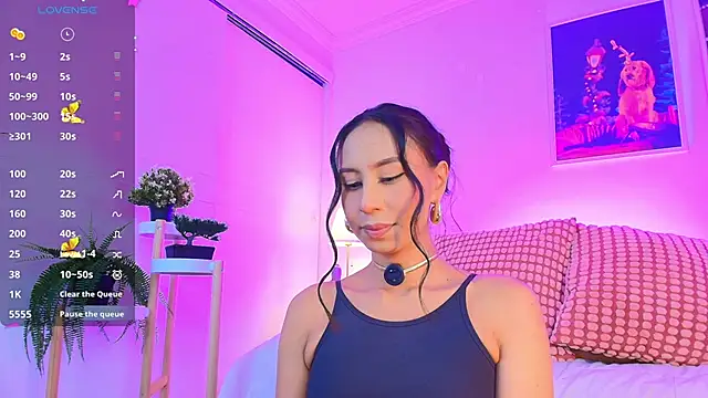 Valen ross  online show from January 7, 2026, 10:26 pm