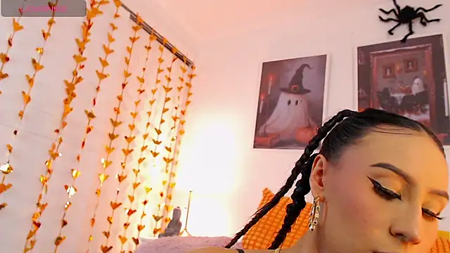 Valen ross  online show from October 26, 2025, 2:39 pm