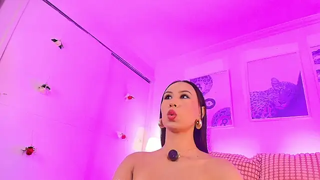 Snapshot of Valen_ross_ chatting on February 6, 2026, 9:11 pm Valen ross online show from February 6, 2026, 9:11 pm