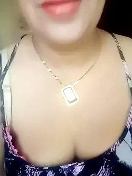 Maya-Moon online show from November 1, 2025, 12:54 pm