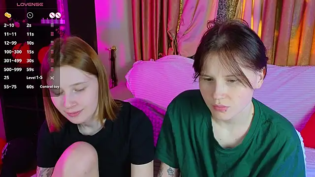 Snapshot of Tara_Lawson chatting on November 4, 2025, 11:25 am Tara Lawson online show from November 4, 2025, 11:25 am